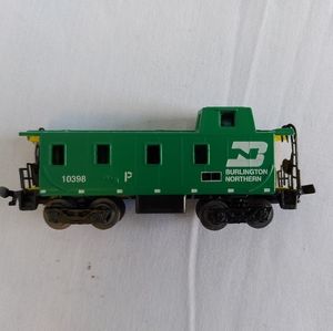 Maisto On Track Diecast Plastic Burlington Northern Caboose Model Train Vintage
